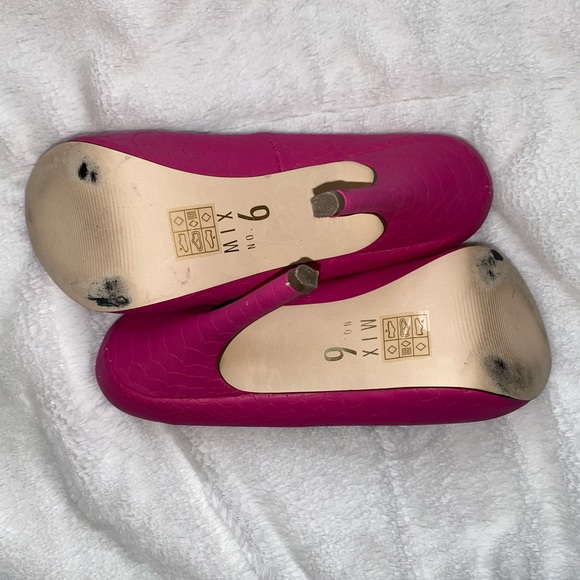 Pink Faux Snake Skin Heels - Picture 5 of 6